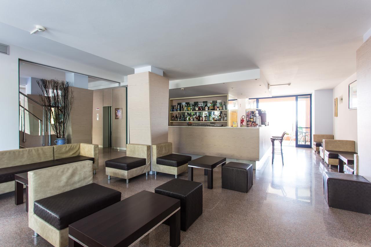 Hotel Miramare Gatteo a Mare Bagian luar foto